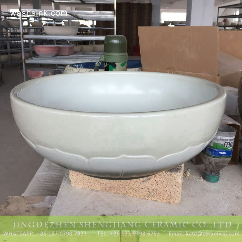 TPAA-215-w15h41j395 TPAA-215 Jiangxi JDZ honed lotus petal white porcelain basin - shengjiang  ceramic  factory   porcelain art hand basin wash sink