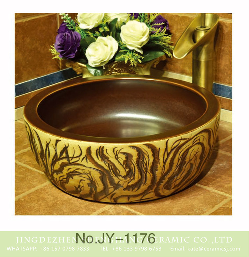 SJJY-1176-24仿古腰鼓盆_14 Popular sale item Shengjiang factory brown color inside and hand carved special pattern outside lavabo    SJJY-1176-24 - shengjiang  ceramic  factory   porcelain art hand basin wash sink