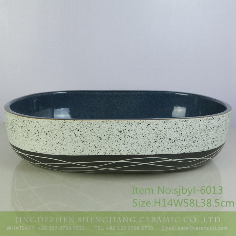 sjbyl-6013-（大椭圆）半黑墨点线条内蓝 sjbyl-6013  Big ellipse half ink point stripe inside blue stage basin porcelain basin wash basin daily ceramic basin - shengjiang  ceramic  factory   porcelain art hand basin wash sink