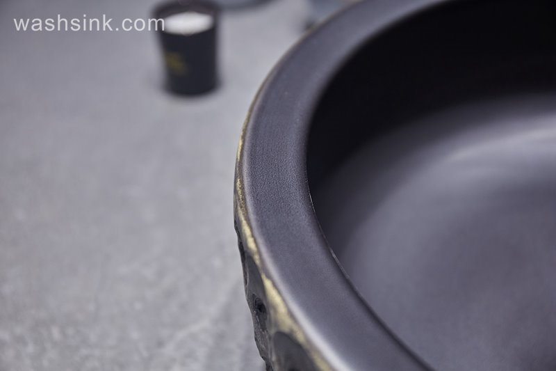 LJ24-052-BQ0A3132 LJ24-0052 Round waist drum black classic unique design bathroom ceramic wash basin - shengjiang  ceramic  factory   porcelain art hand basin wash sink