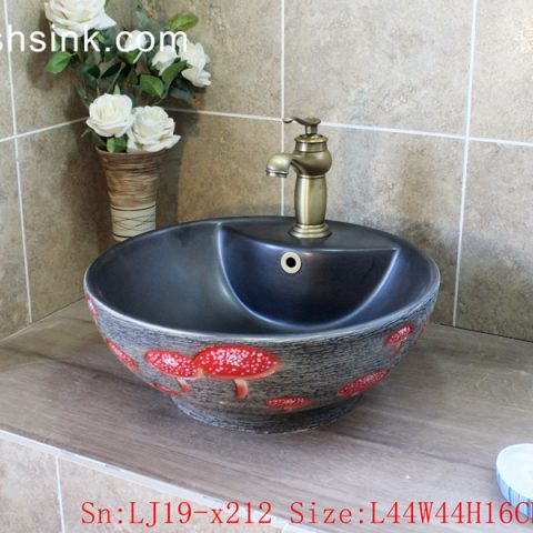 LJ19-x212     Delicate red mushroom design ceramic sanitary ware